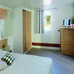 Le Moulin De La Salle 4* لي سابلِ دولونْ