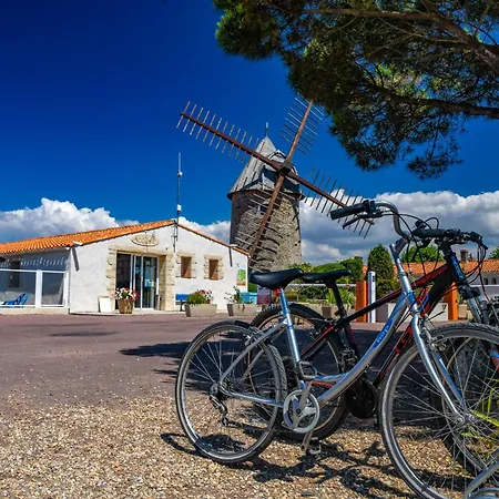 Le Moulin De La Salle مكان تخييم لي سابلِ دولونْ