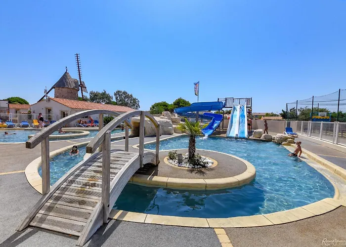 Camping Le Moulin De La Salle 4*